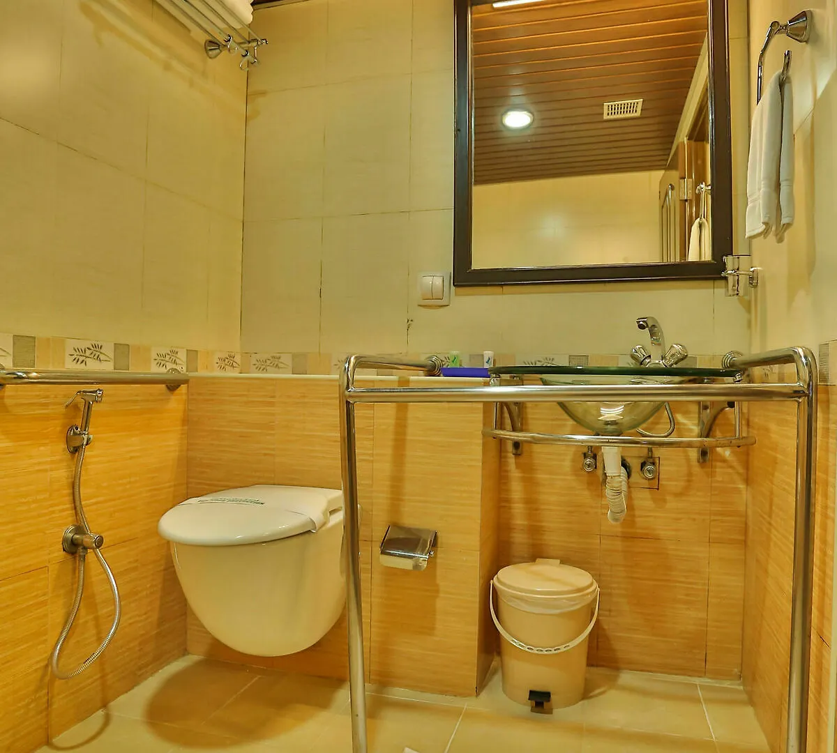 Misty Mountain Resort Munnar